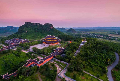 Hoa Lu/ Bai Dinh Pagoda – Trang An cave Full day