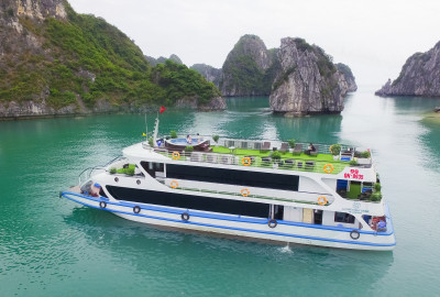 Halong bay full day luxury